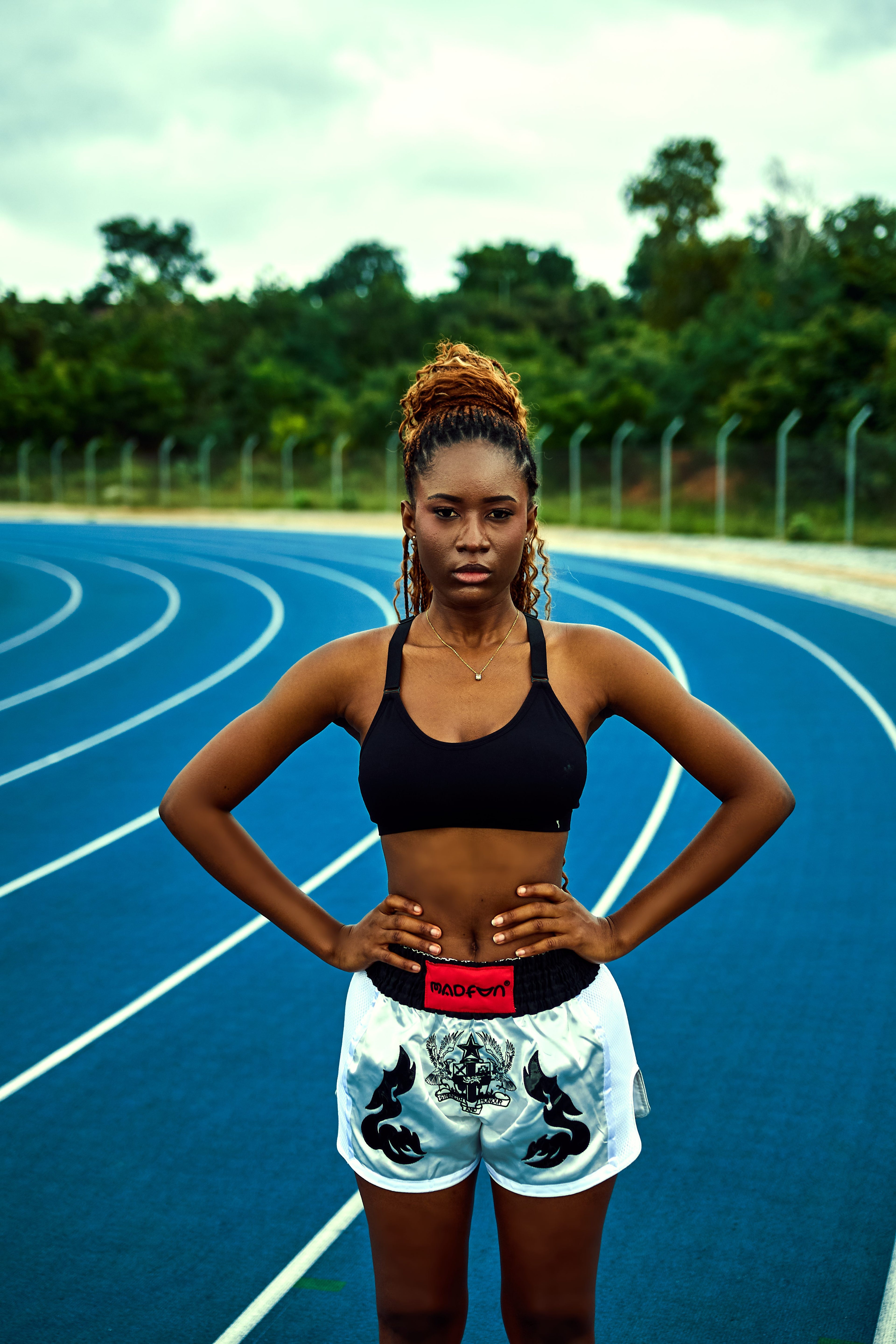 Madfun Strength & Honour Shorts - White/Black